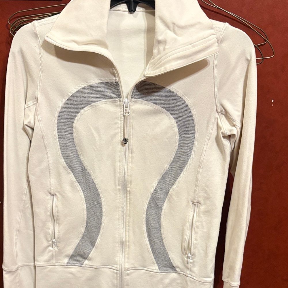 Lululemon Athletica Cream and Gray Ski Jacket